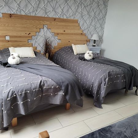 Bed and Breakfast Laurilia Saint-Romain-sur-Cher Экстерьер фото